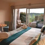 Hotell Alivi Di Santa Giulia 4*