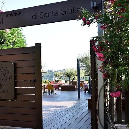 Hotel Alivi Di Santa Giulia 4* بورتو فيكشْيو