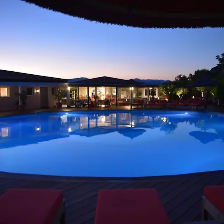 Hotel Alivi Di Santa Giulia فندق