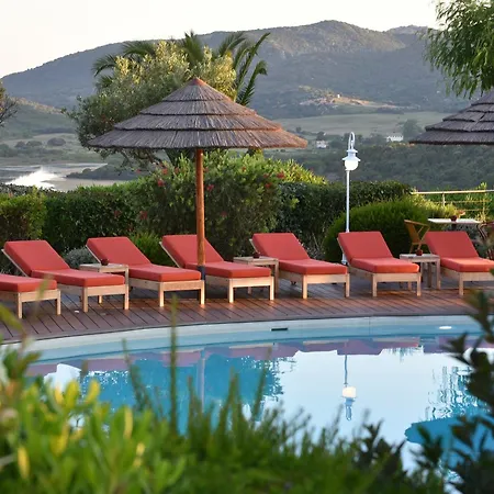 فندق Hotel Alivi Di Santa Giulia 4*
