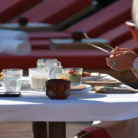 Alivi Di Santa Giulia Готель 4*