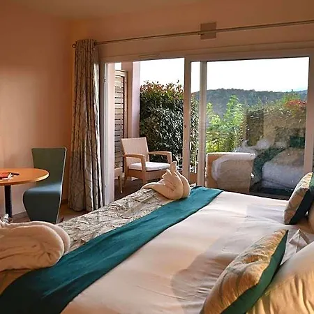 Hotel Alivi Di Santa Giulia 4*