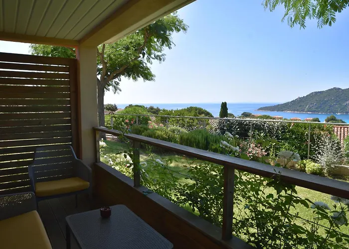 Hotel Alivi Di Santa Giulia Hotel